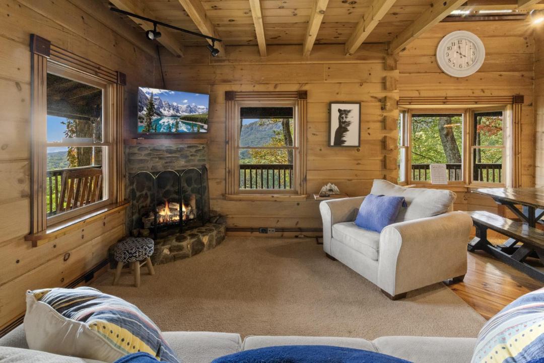 Photo of Livingroom in Deep Gap