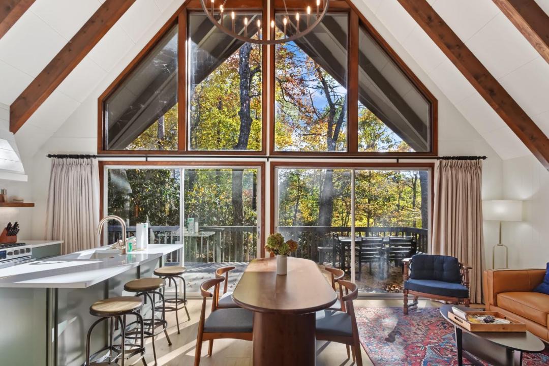 Photo of Livingroom in Boone