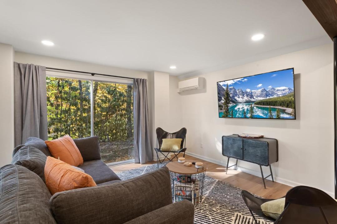 Photo of Livingroom in Boone