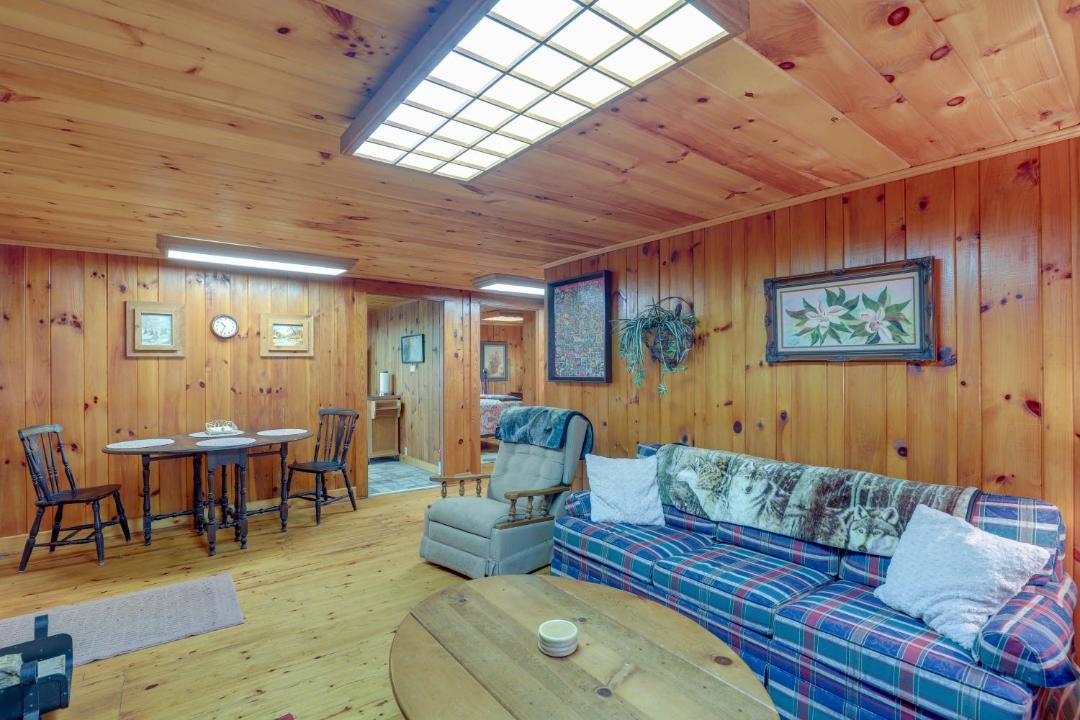 Photo of Livingroom in Burnsville