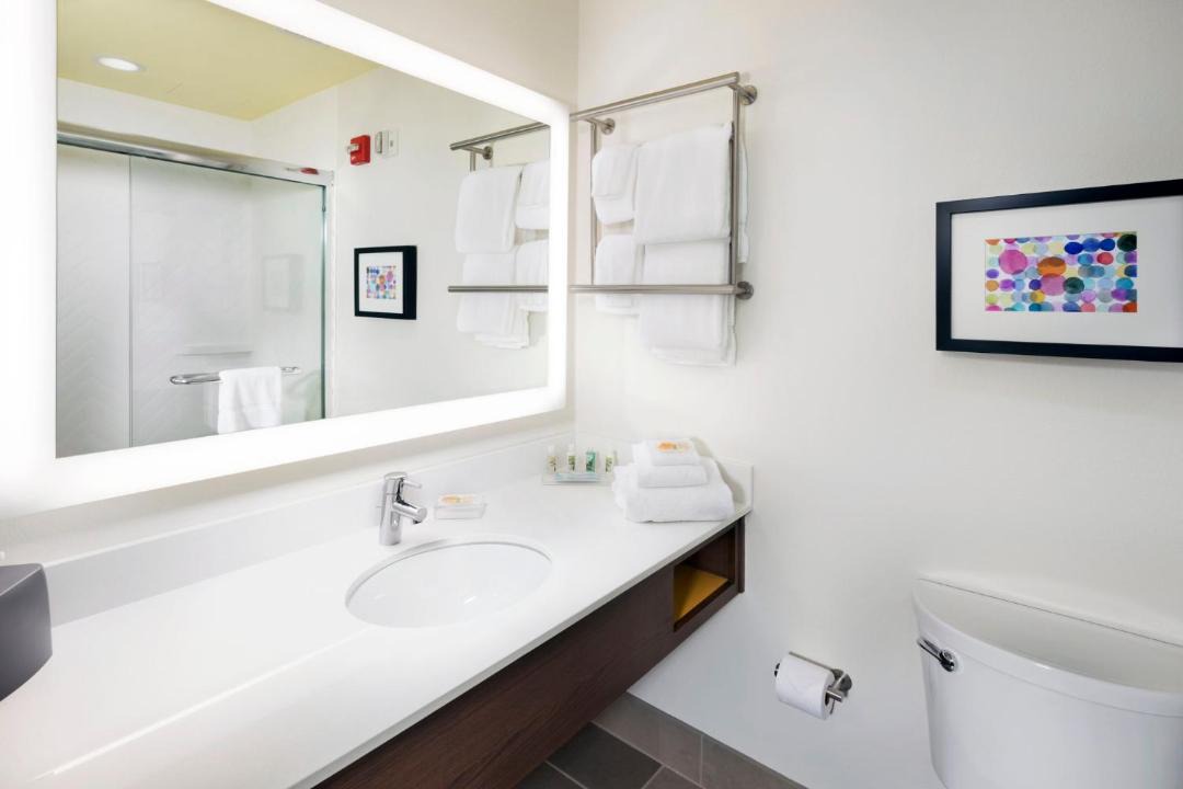 Photo of Bathroom in Skyland