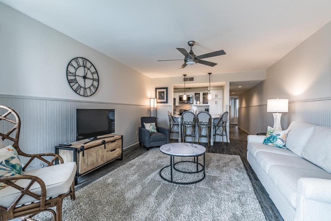 Photo of Livingroom in Oceanmarsh Subdivision