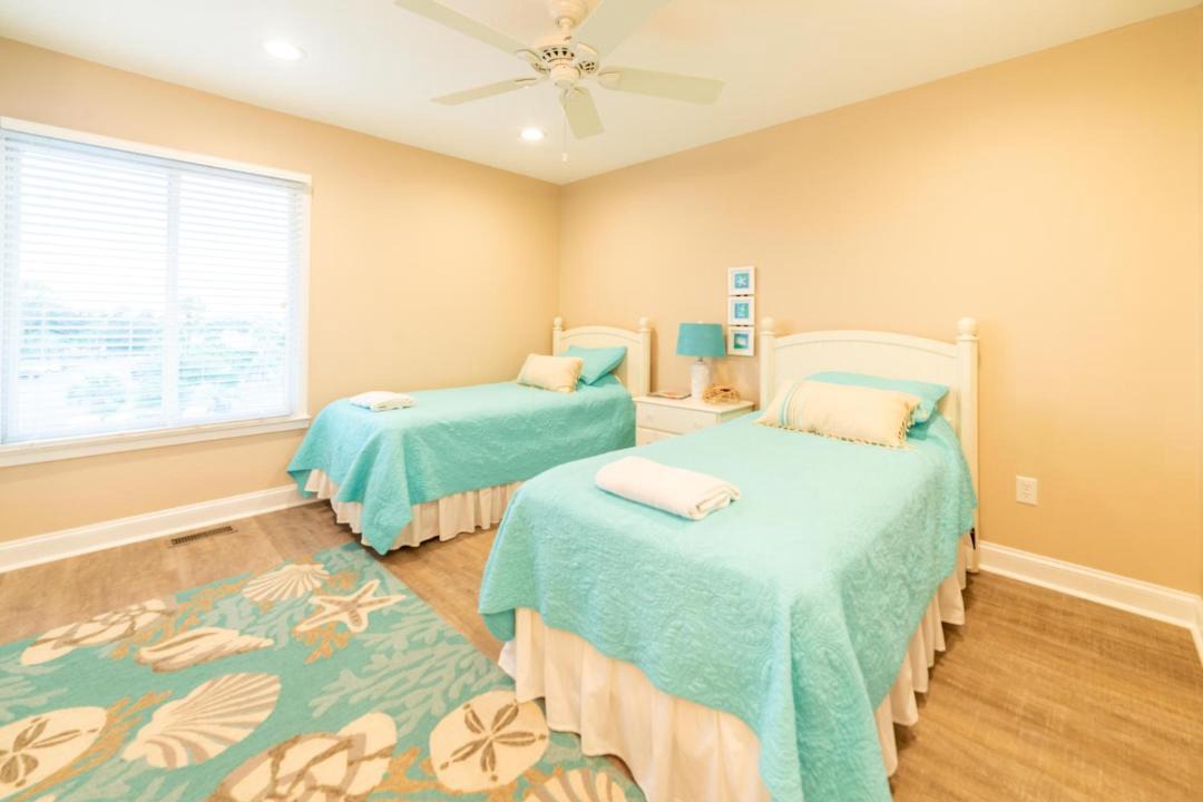 Photo of Bedroom in Oceanmarsh Subdivision