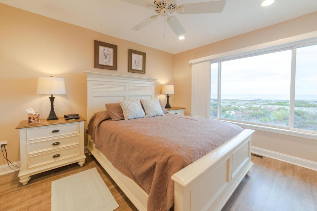 Photo of Bedroom in Oceanmarsh Subdivision