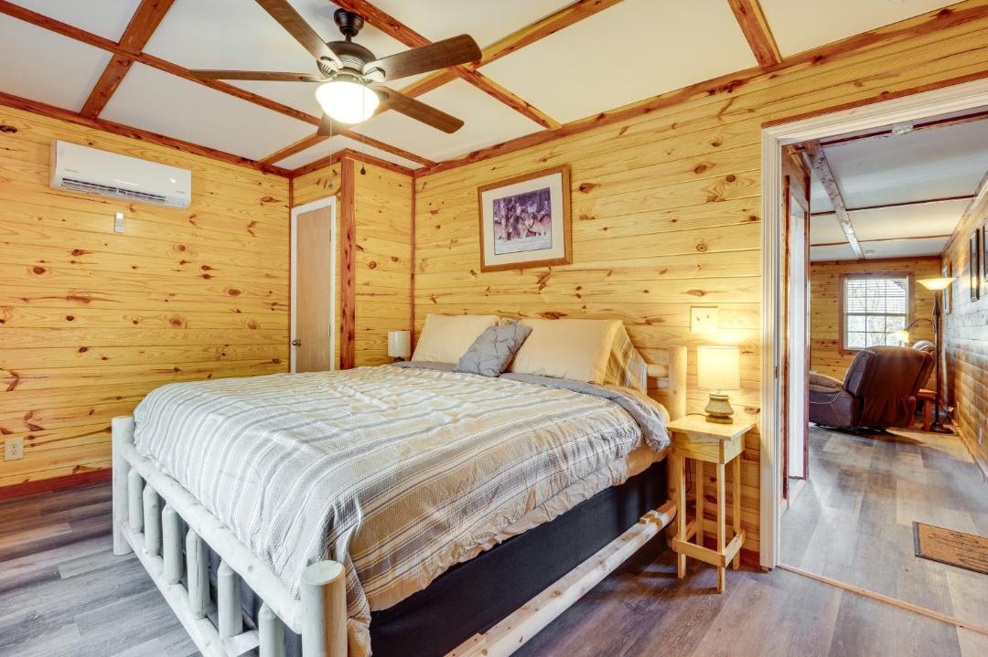 Photo of Bedroom in Troy