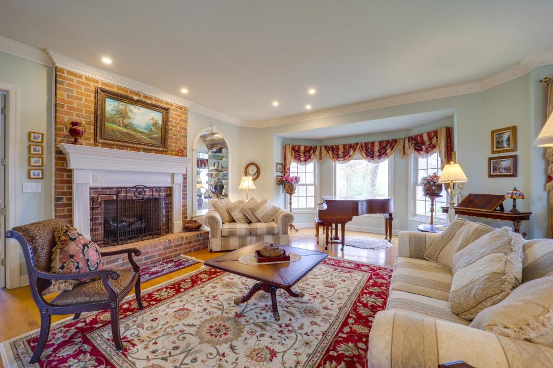 Photo of Livingroom in Boone