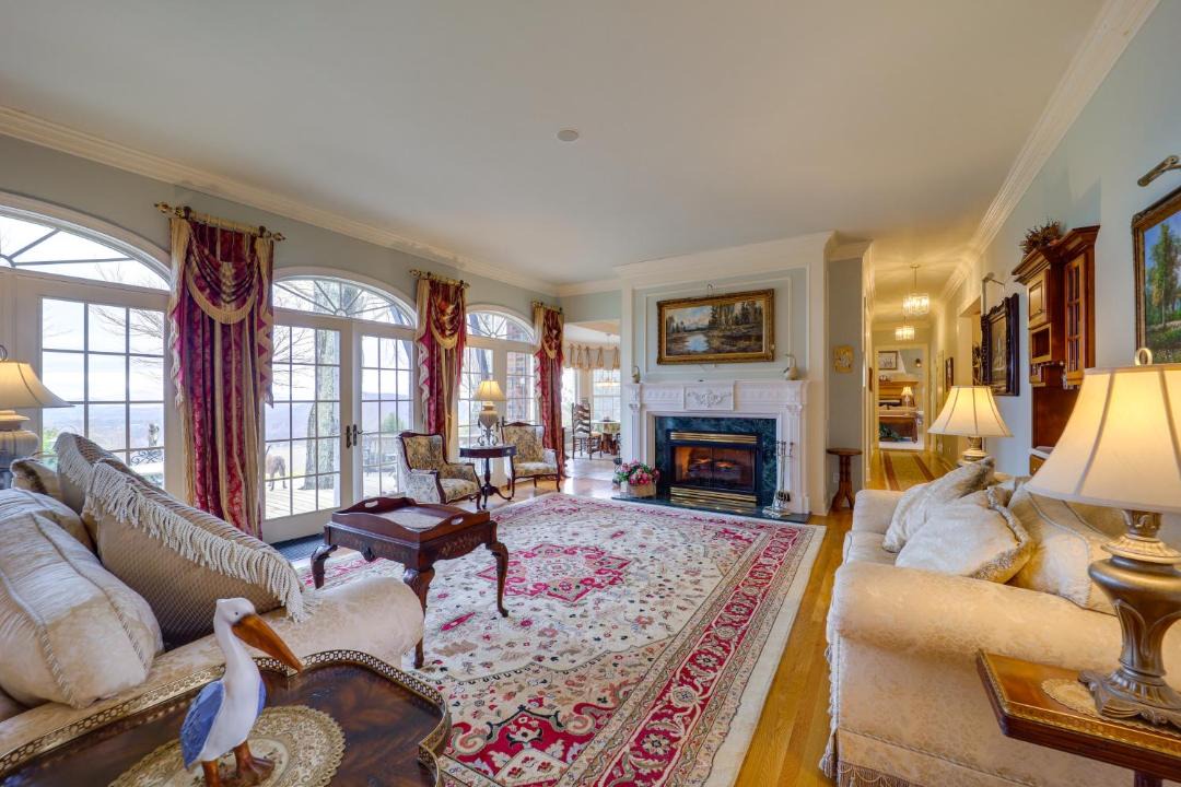 Photo of Livingroom in Boone