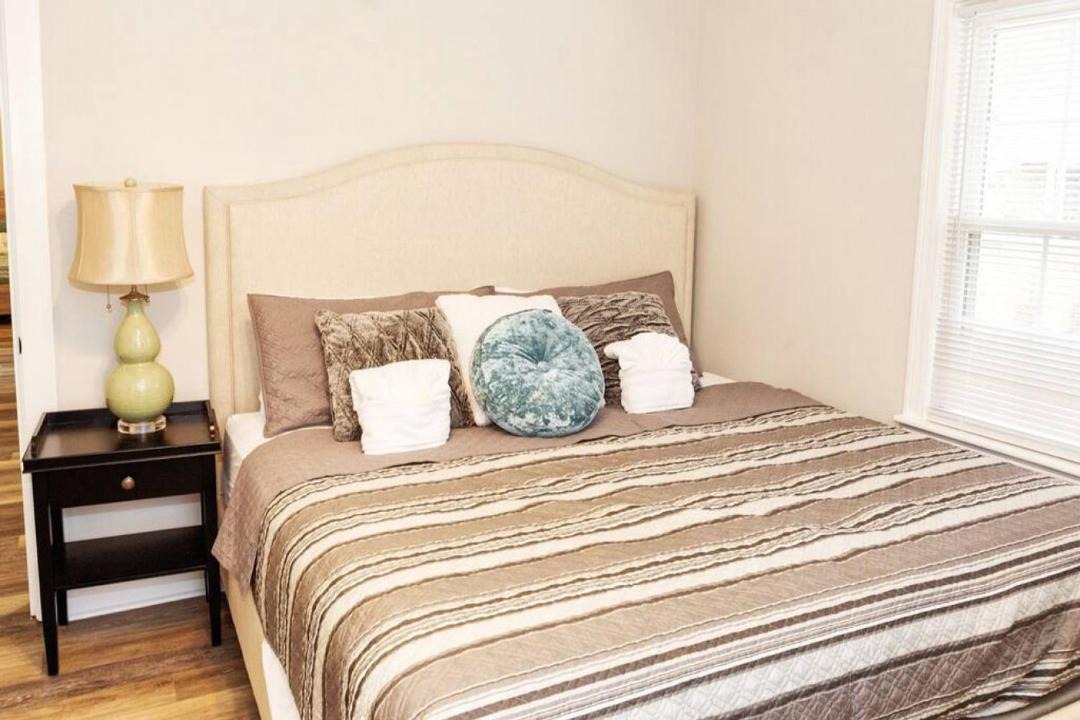Photo of Bedroom in Boger City