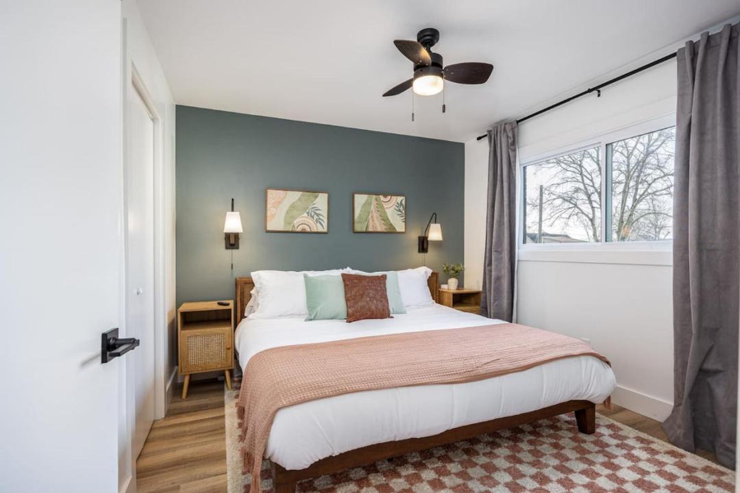 Photo of Bedroom in Hillsboro Village