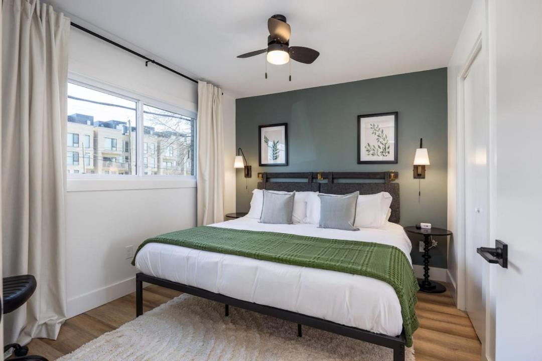 Photo of Bedroom in Hillsboro Village