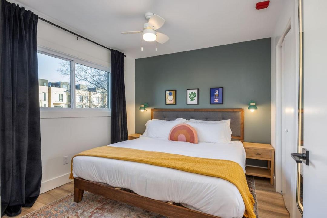Photo of Bedroom in Hillsboro Village