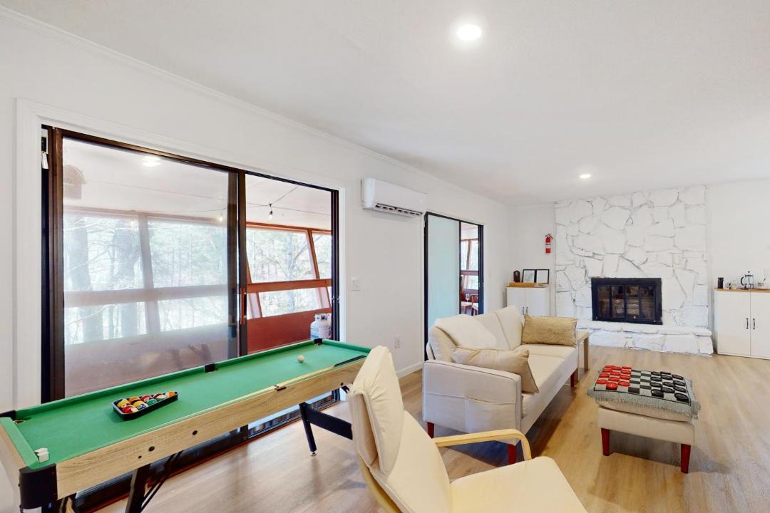 Photo of Livingroom in Murphy