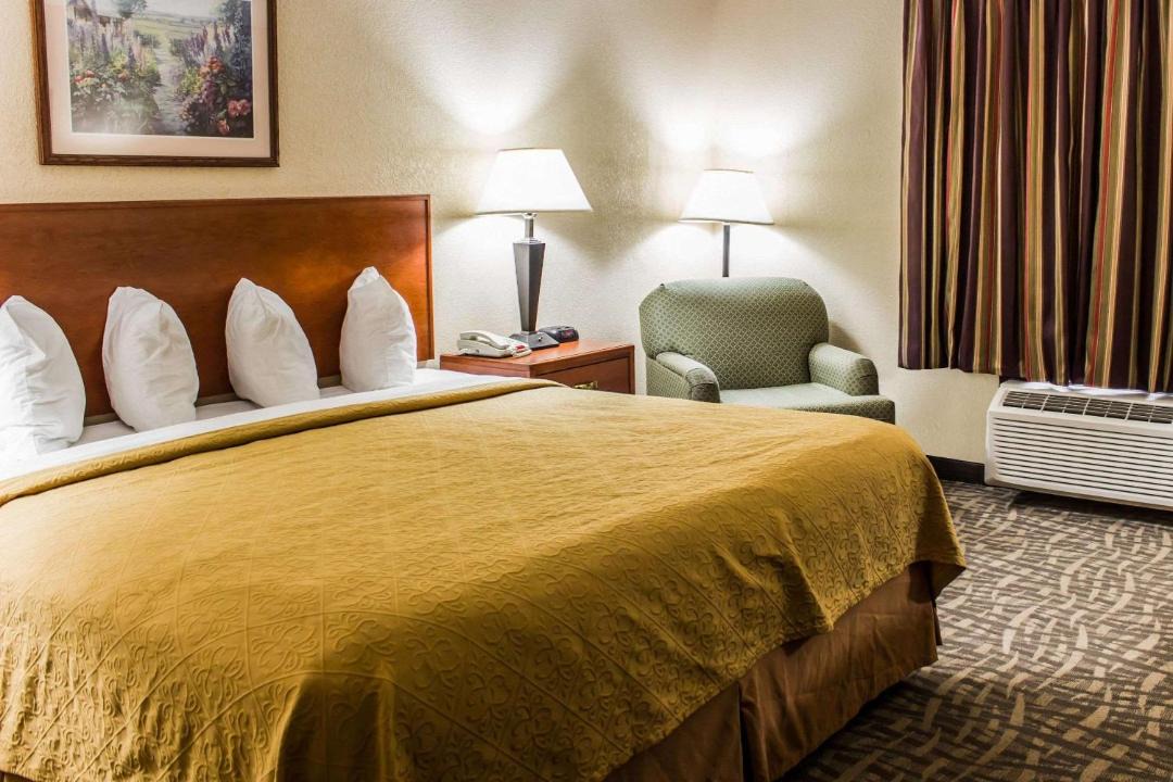 Photo of Bedroom in Kinston