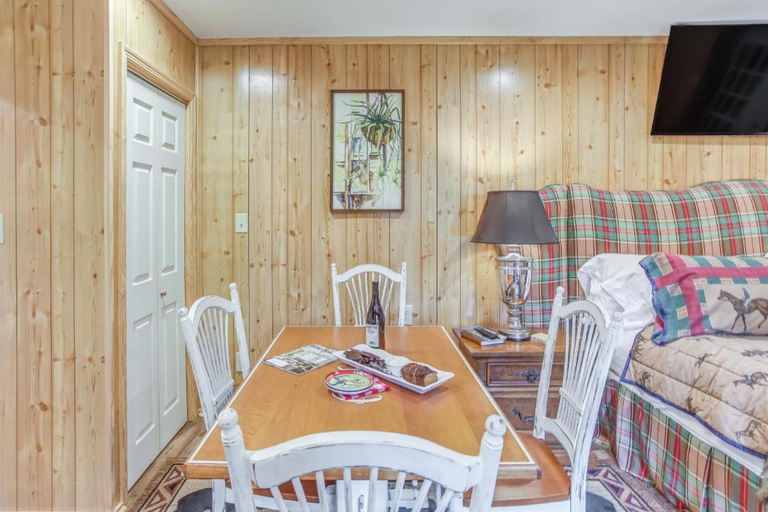 Photo of Livingroom in Barnesville