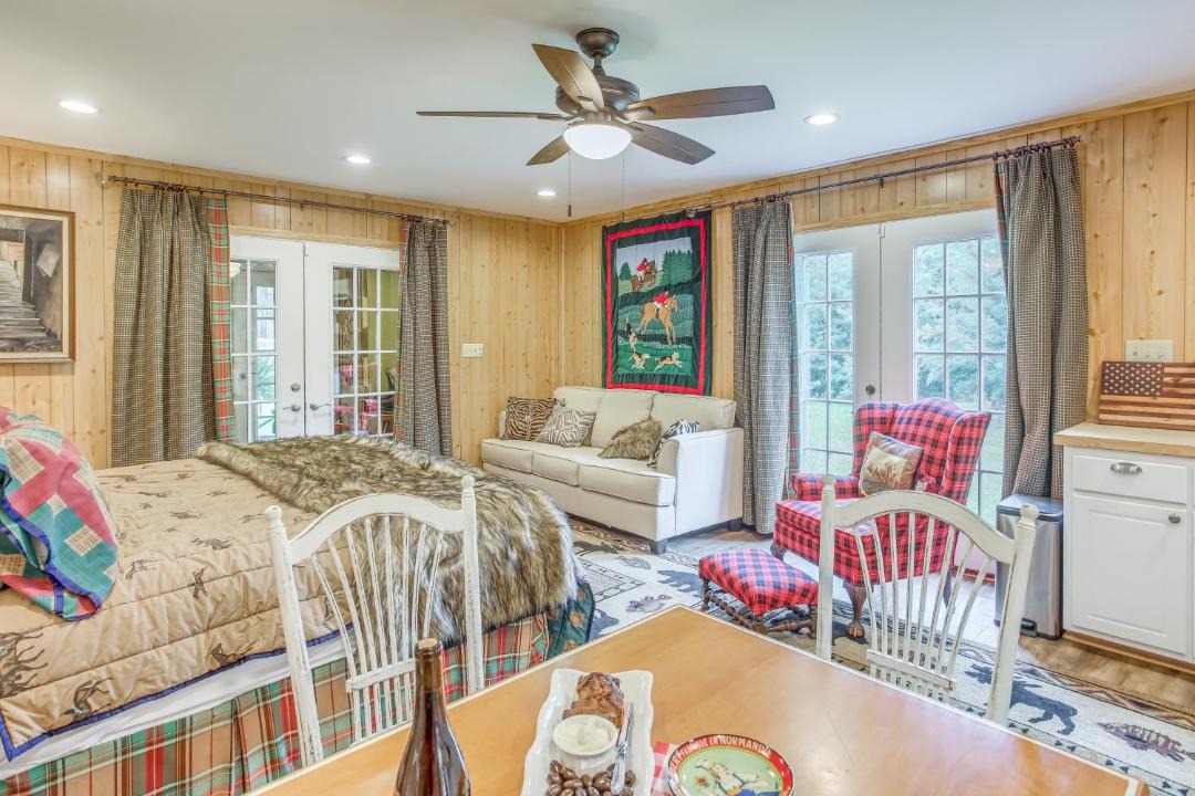 Photo of Livingroom in Barnesville