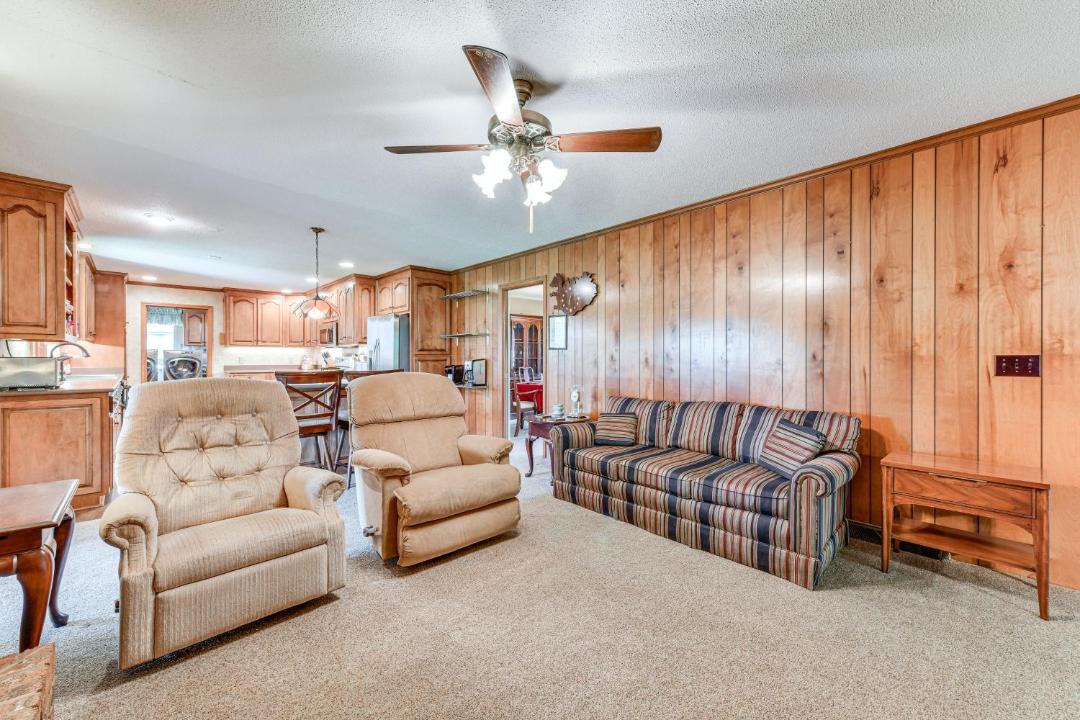 Photo of Livingroom in Southmont