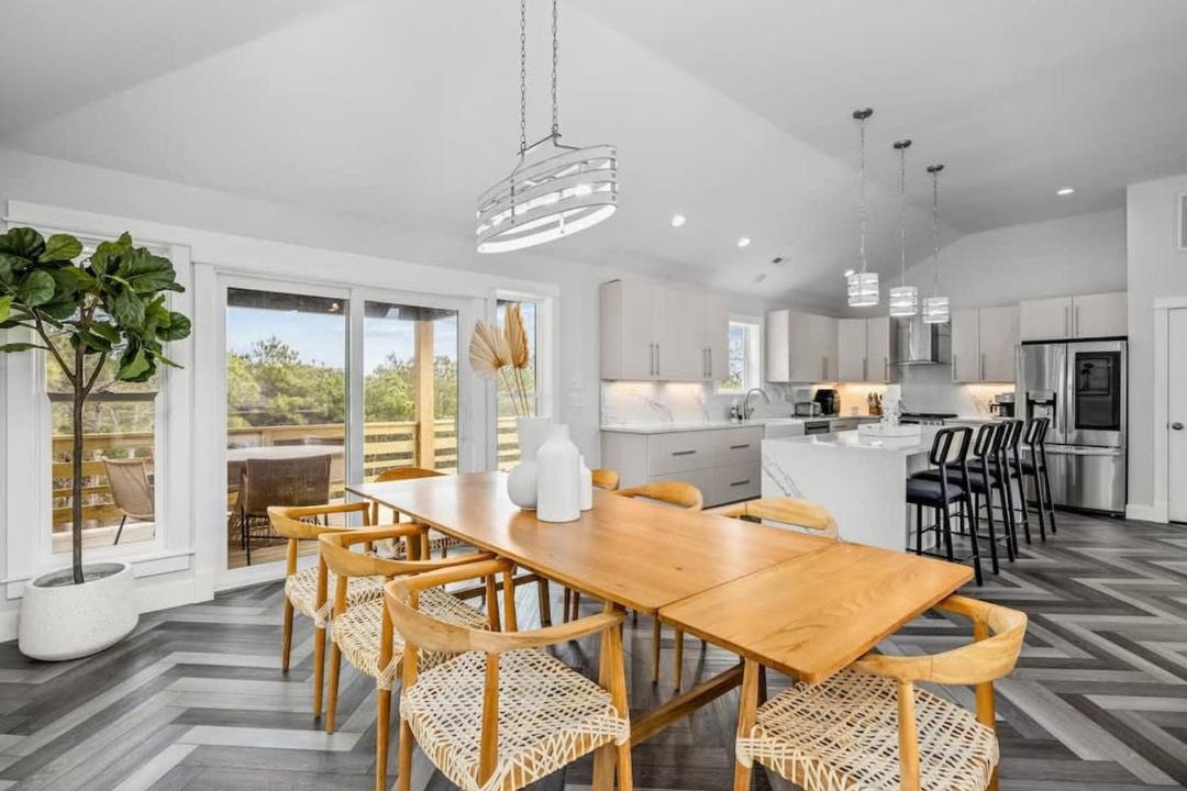 Photo of Livingroom in Whalehead Beach