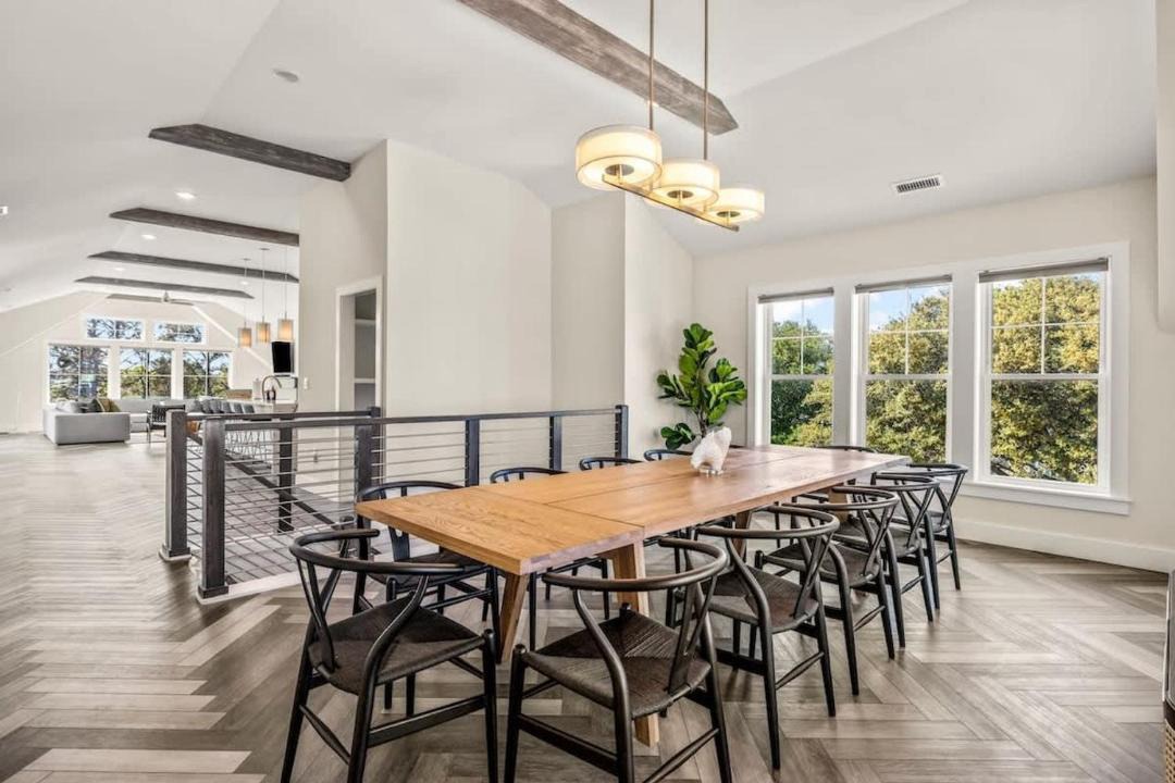 Photo of Livingroom in Whalehead Beach
