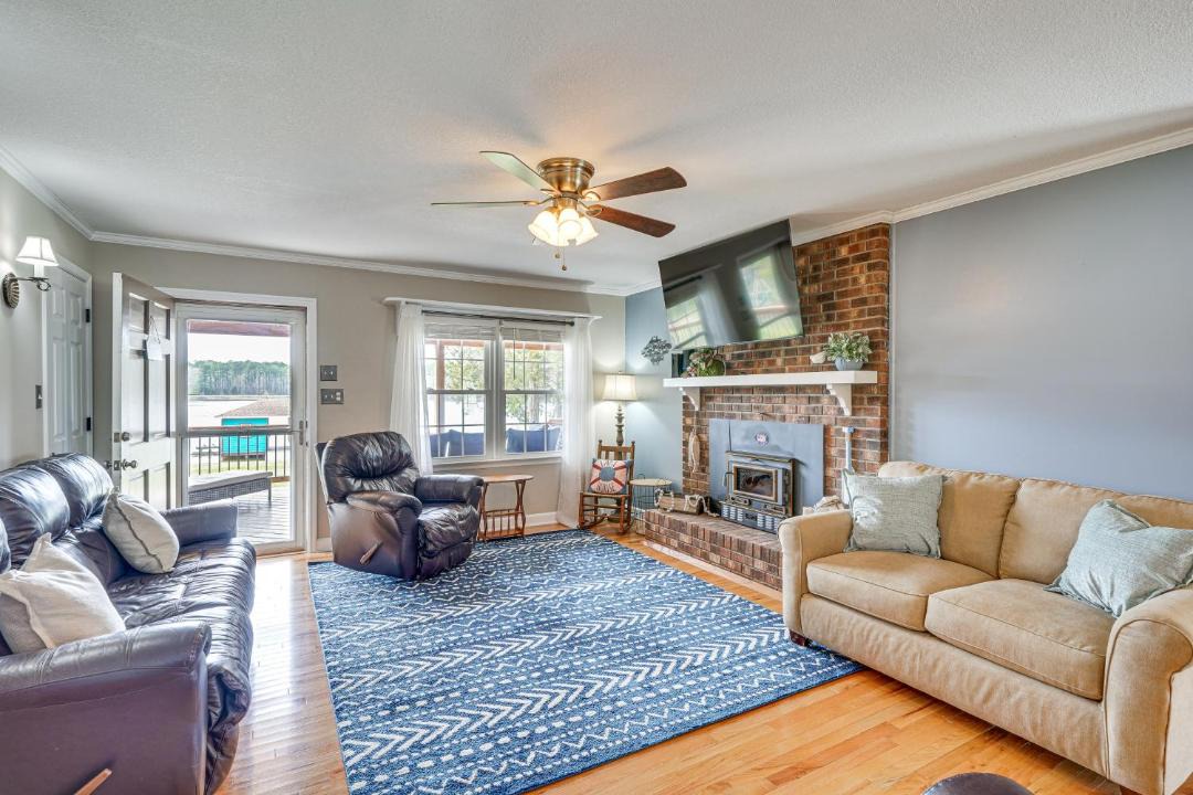Photo of Livingroom in Henrico