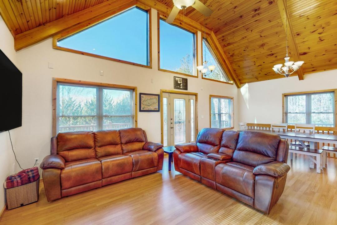 Photo of Livingroom in Almond