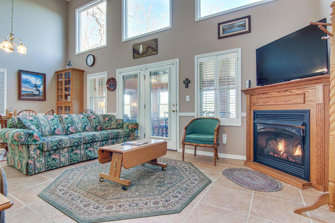 Photo of Livingroom in Rutherfordton