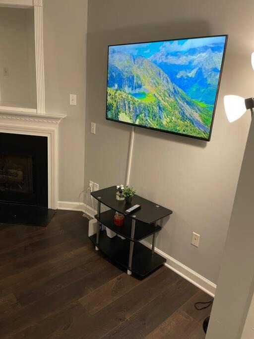 Photo of Livingroom in Southwest Raleigh