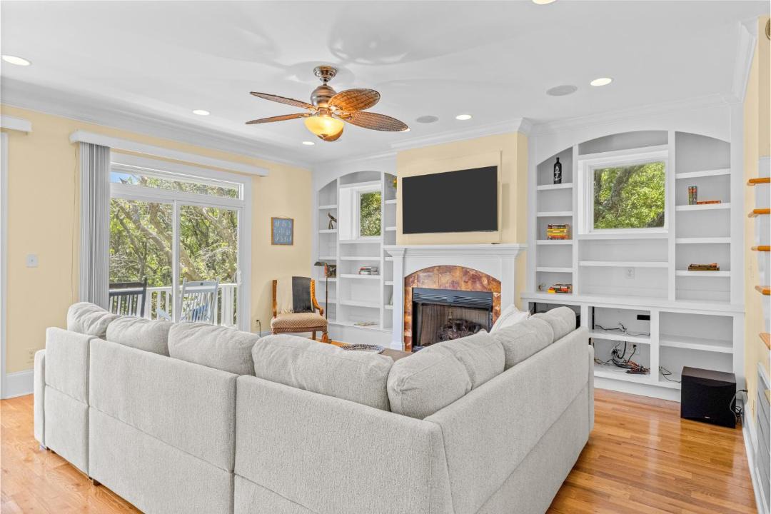Photo of Others in Pine Knoll Shores