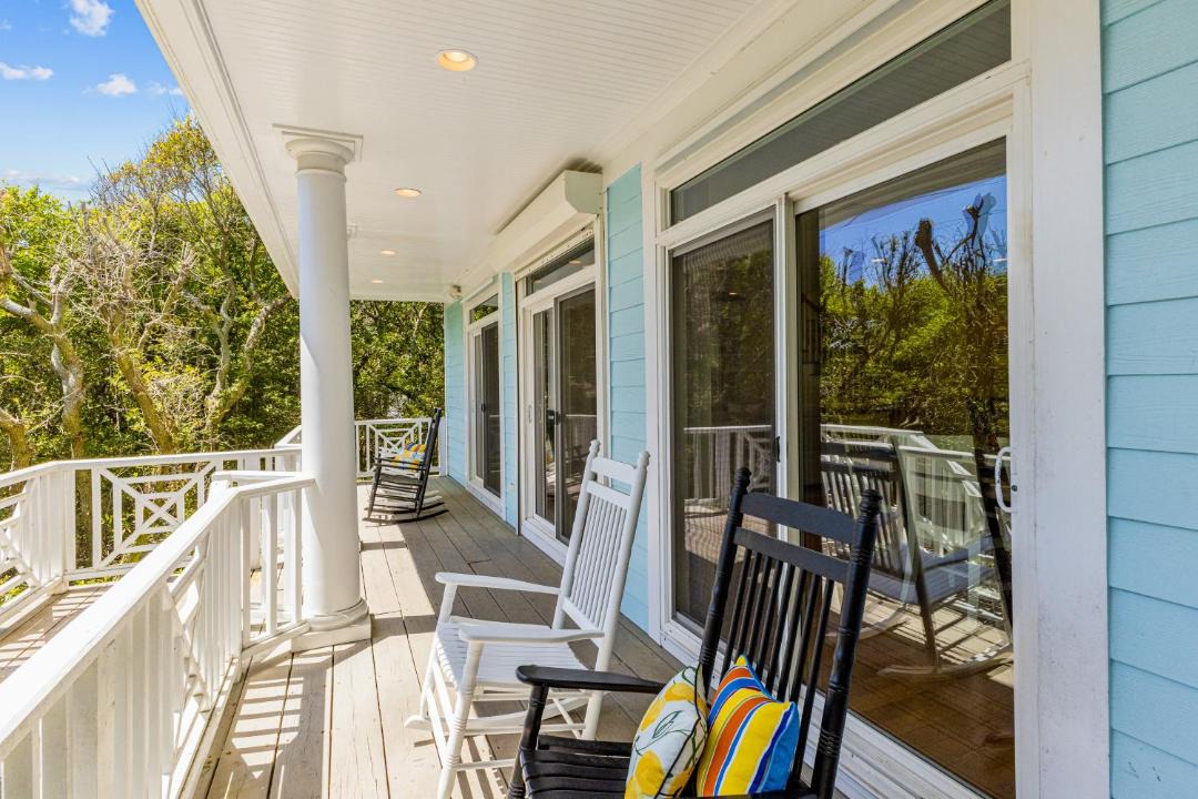 Photo of Others in Pine Knoll Shores