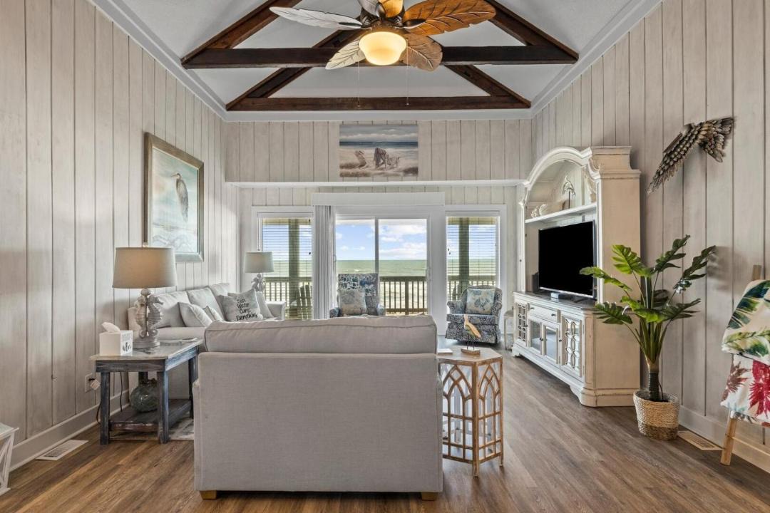 Photo of Others in Pine Knoll Shores