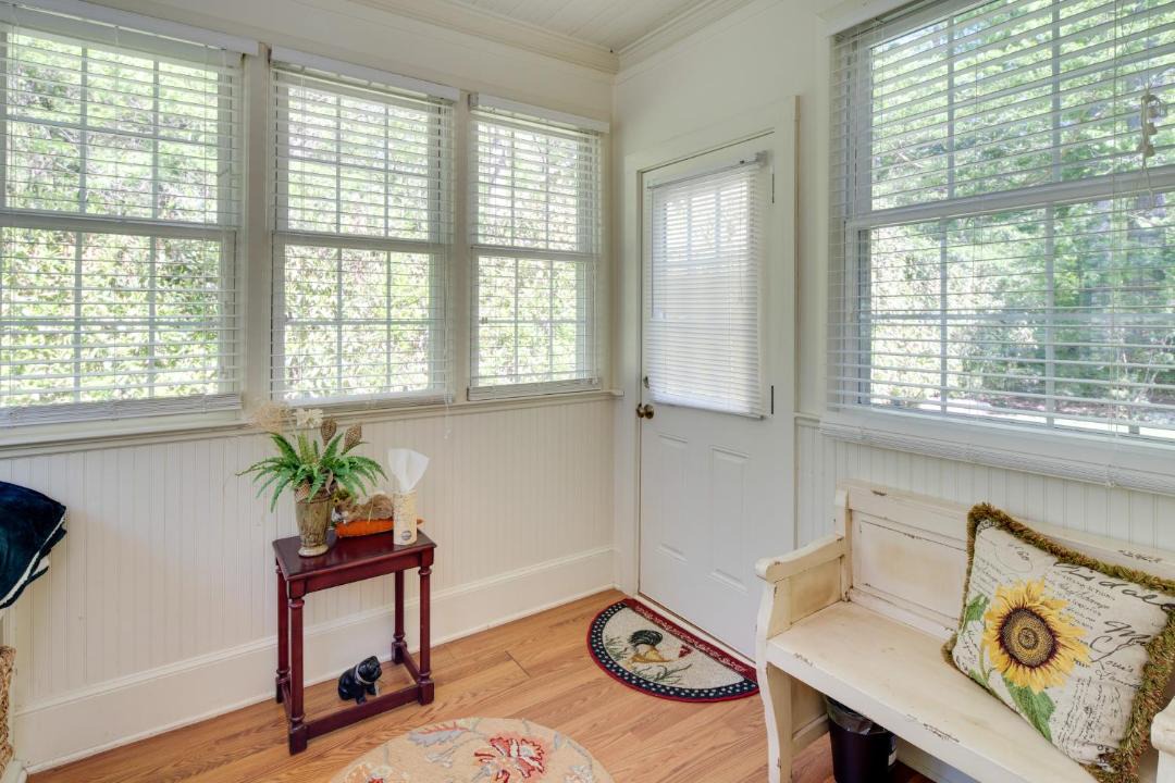 Photo of Livingroom in Royal Pines