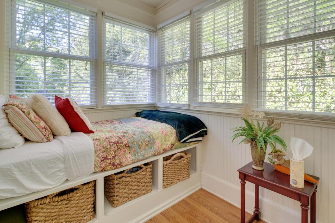 Photo of Livingroom in Royal Pines