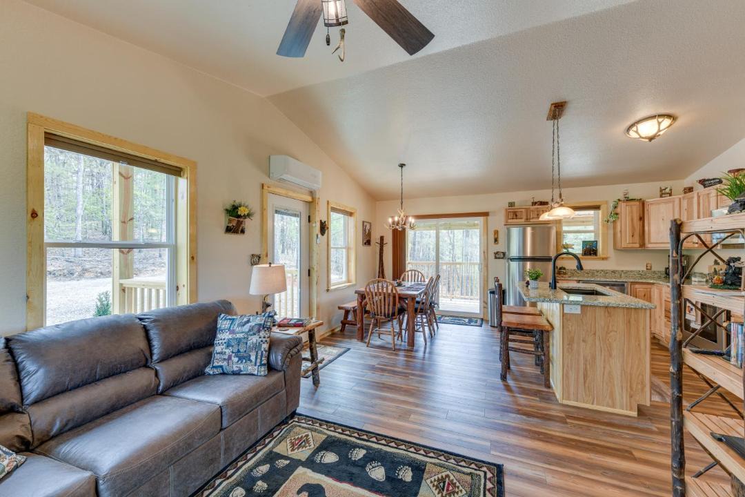 Photo of Livingroom in Murphy