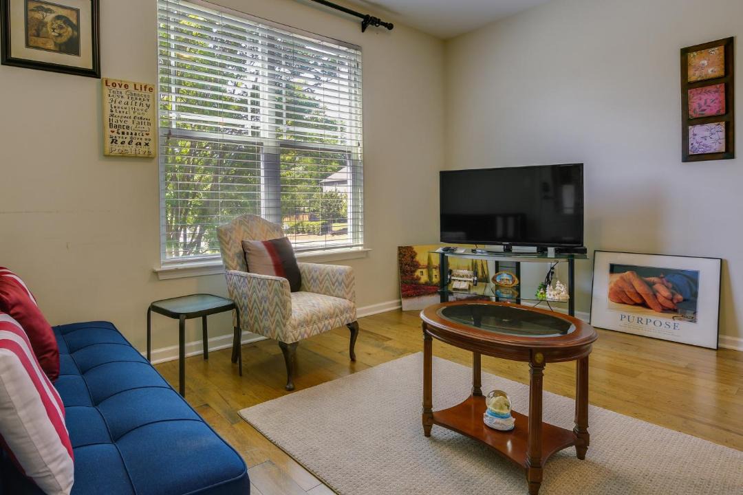 Photo of Livingroom in Apex