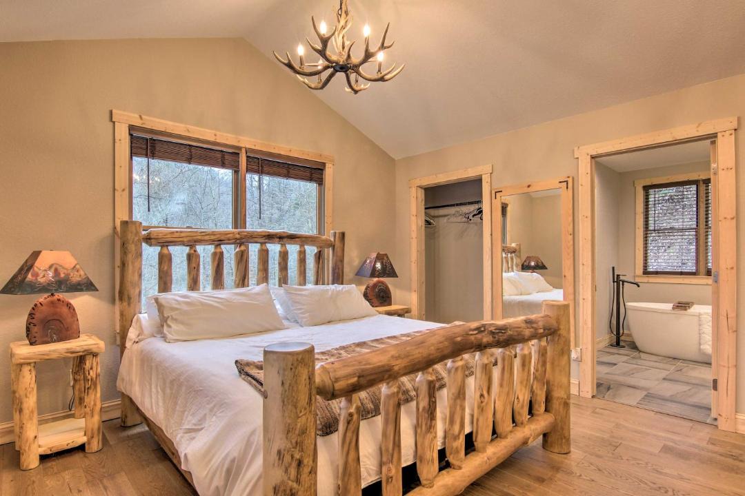 Photo of Bedroom in Marshall