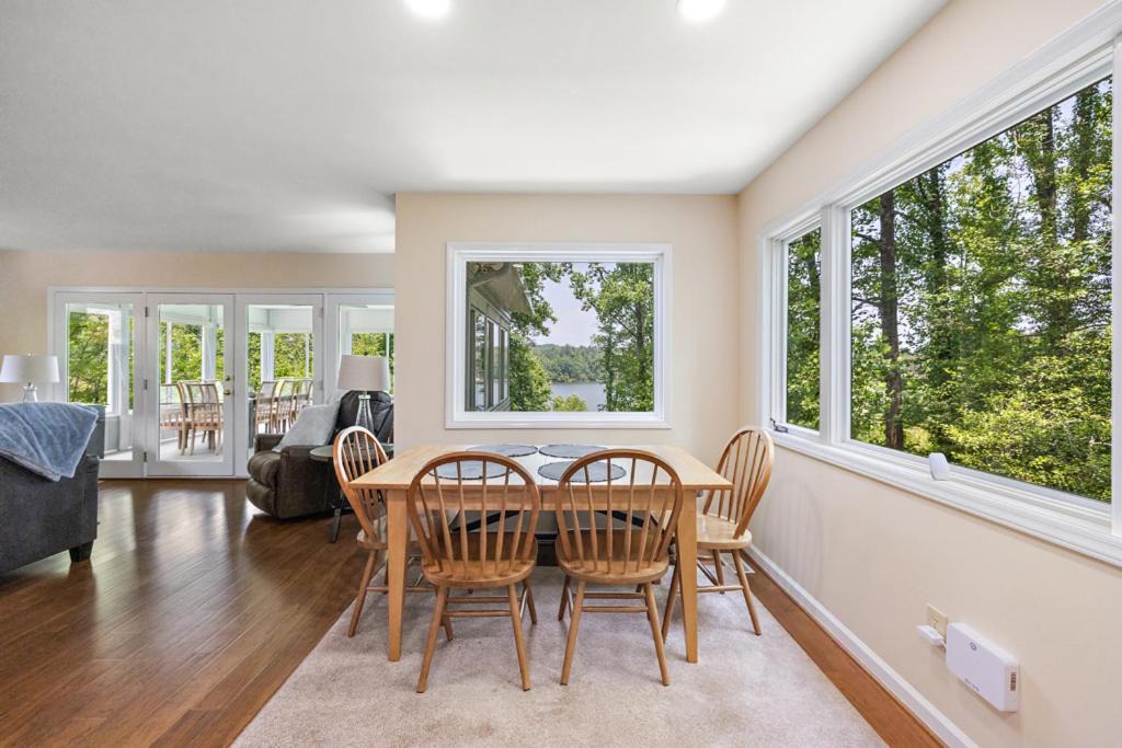 Photo of Livingroom in Wilkesboro