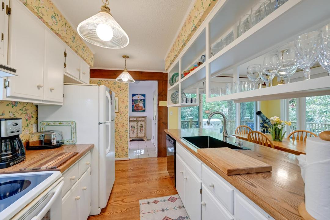 Photo of Kitchen in Lake Sequoyah