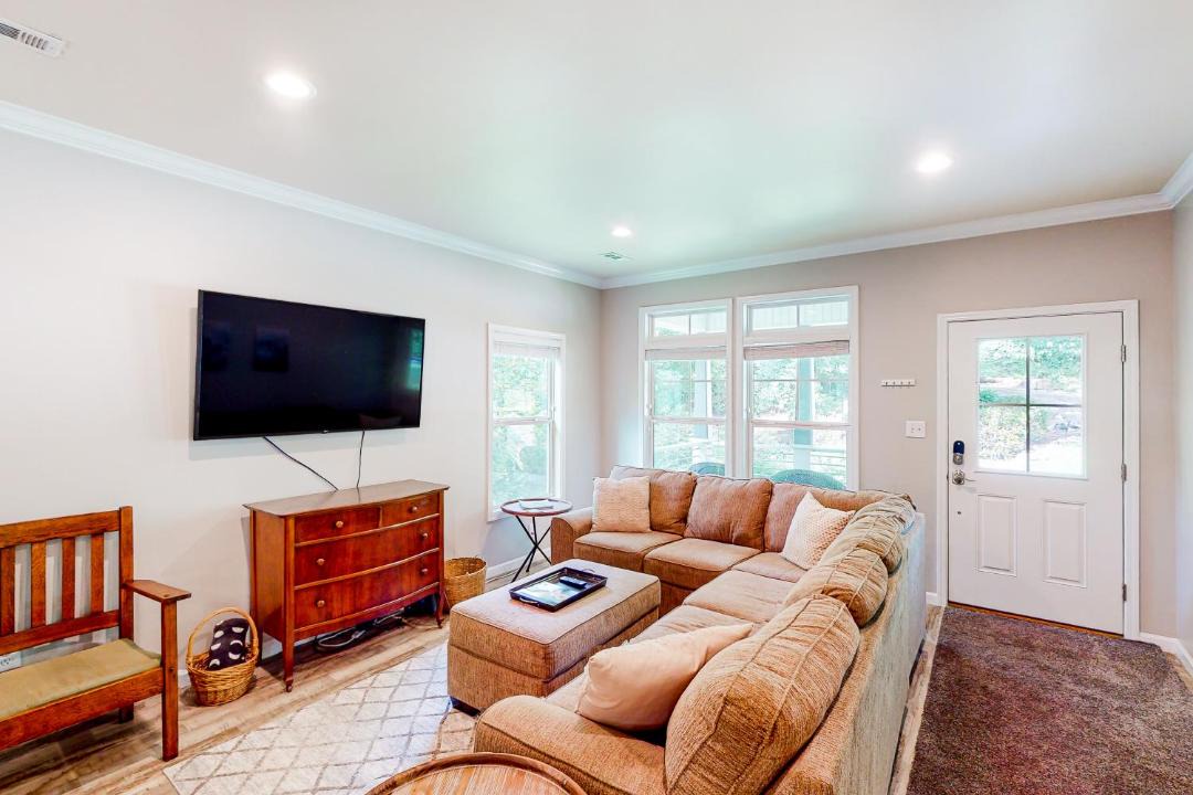 Photo of Livingroom in Woodfin