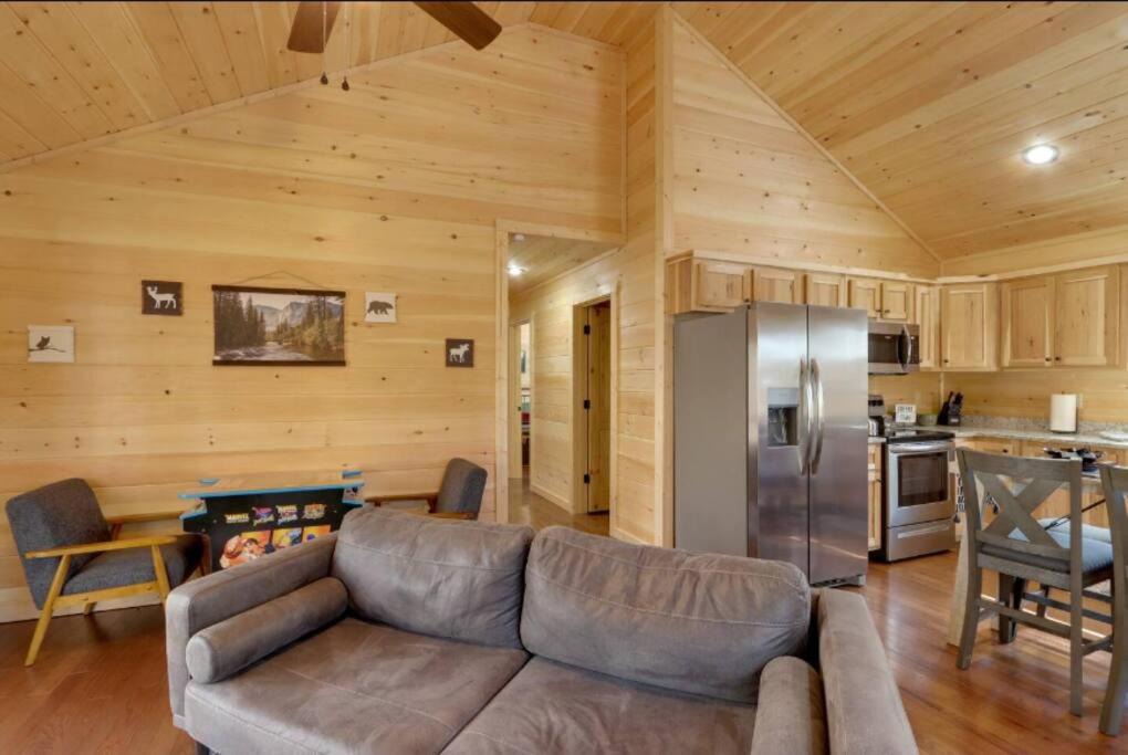Photo of Livingroom in Murphy