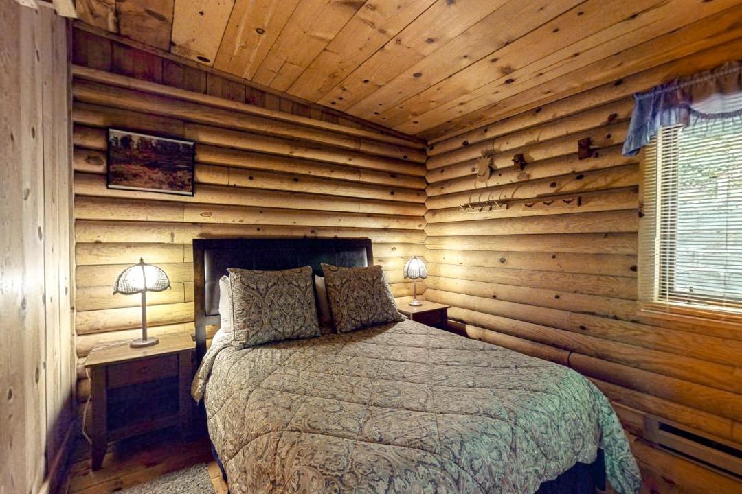 Photo of Bedroom in Waynesville