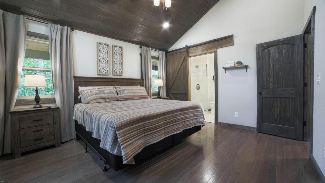 Photo of Bedroom in Murphy