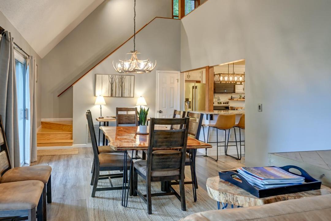 Photo of Livingroom in Sapphire