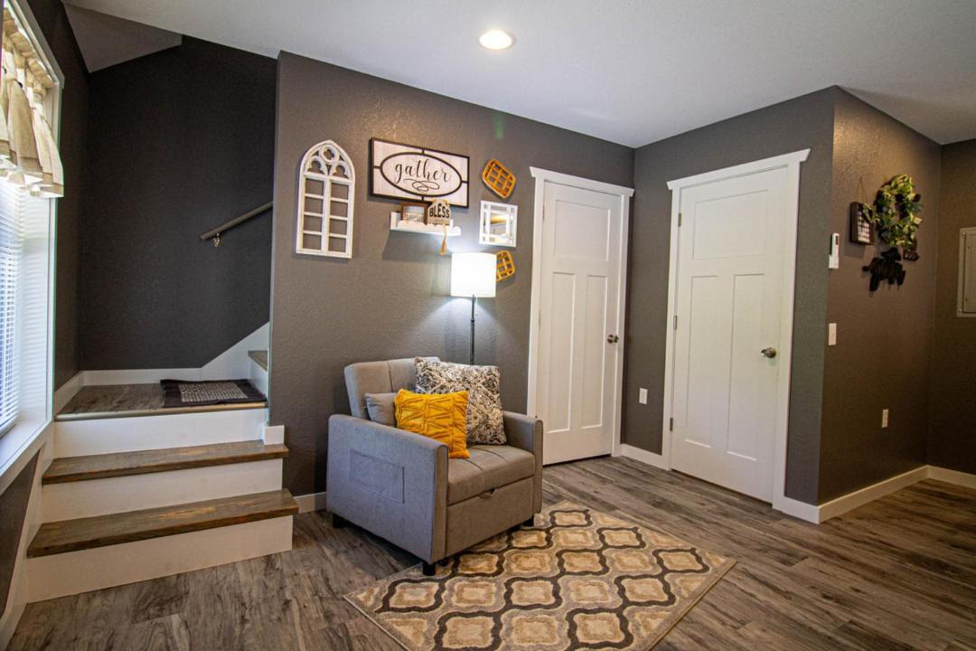 Photo of Livingroom in Robbinsville