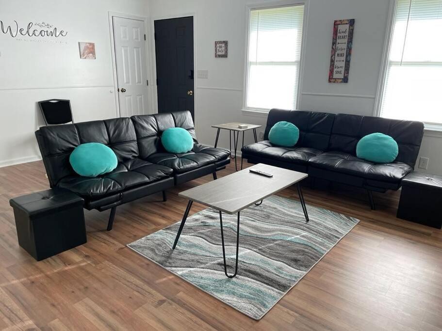 Photo of Livingroom in Granite Quarry