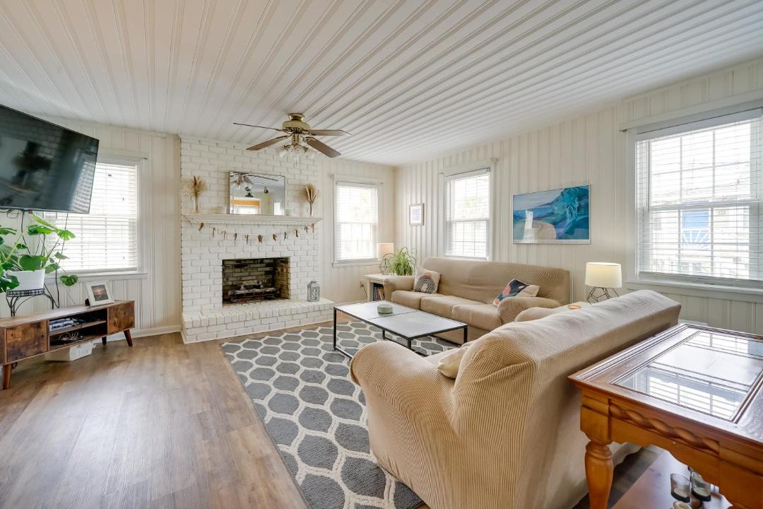 Photo of Livingroom in North Carolina Coast