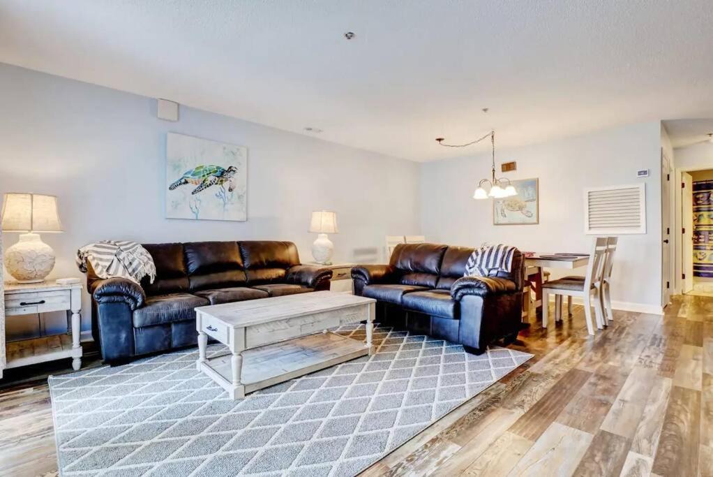 Photo of Livingroom in North Topsail Beach