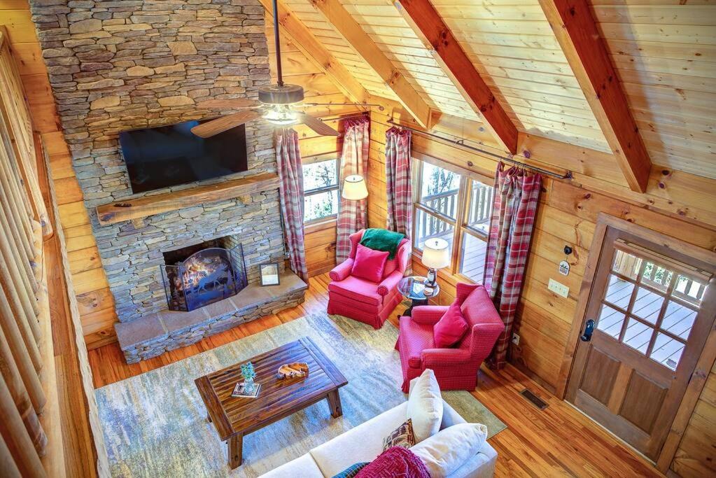 Photo of Livingroom in Boone