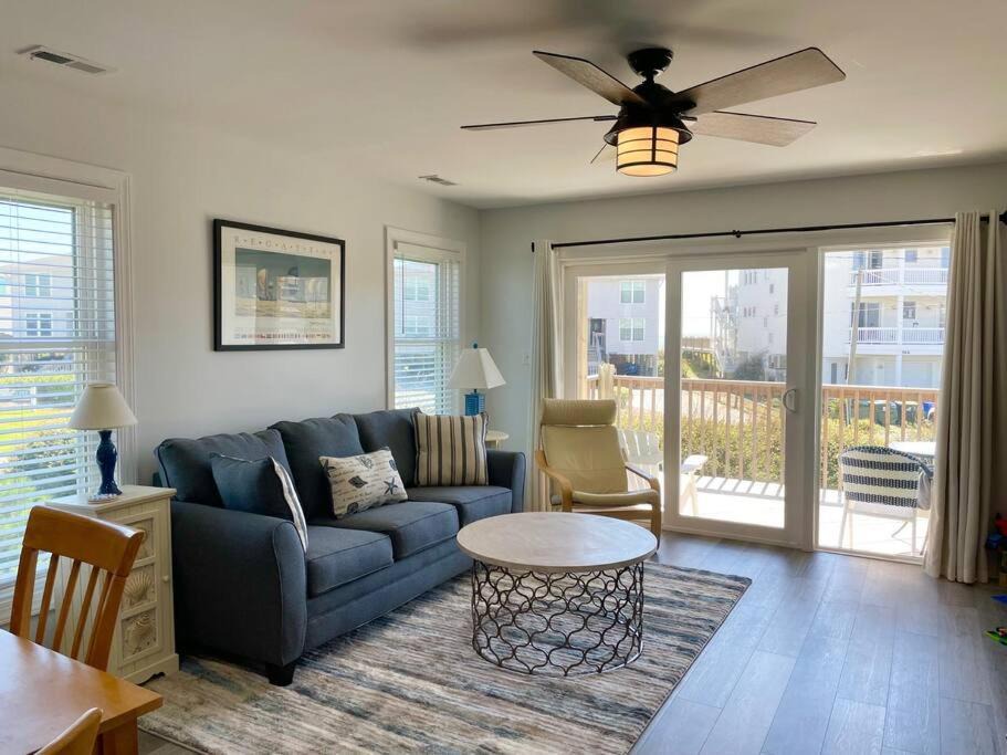 Photo of Livingroom in Surf City