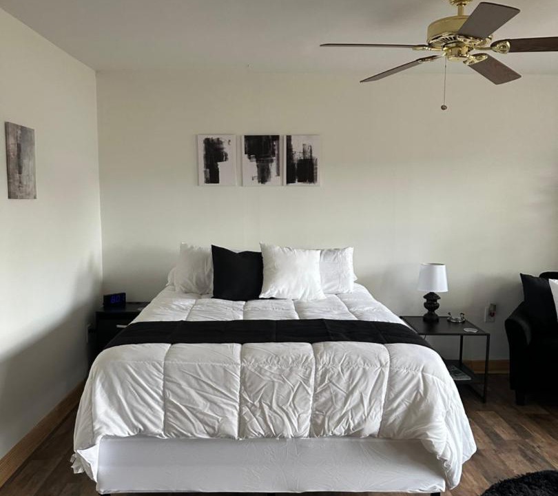 Photo of Bedroom in Scotts