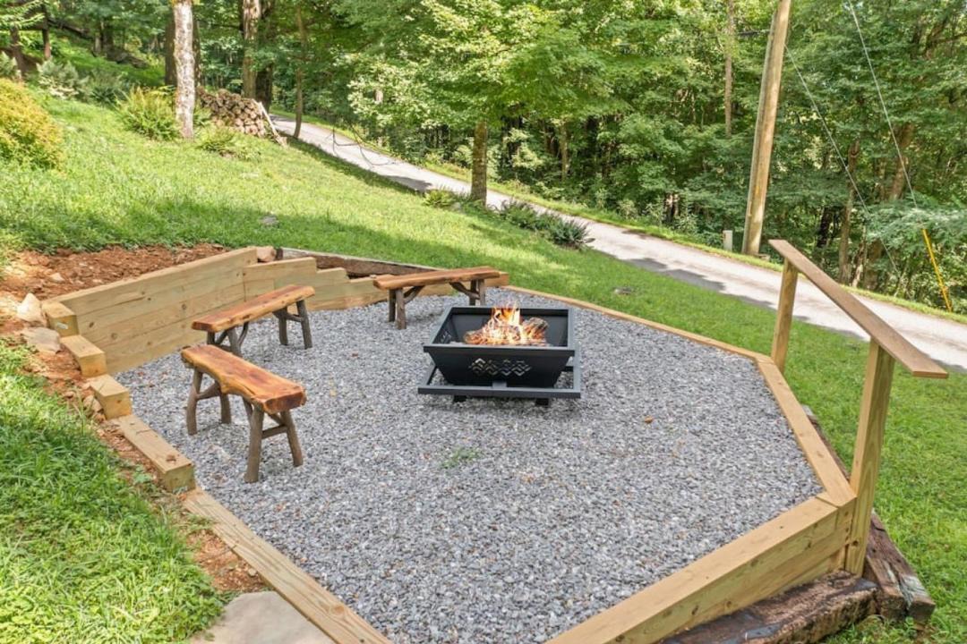 Photo of Patio Balcony in Seven Devils