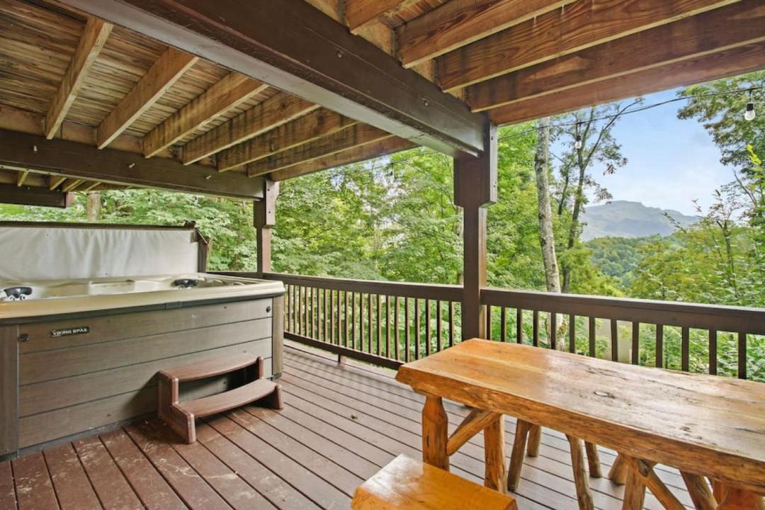 Photo of Patio Balcony in Seven Devils